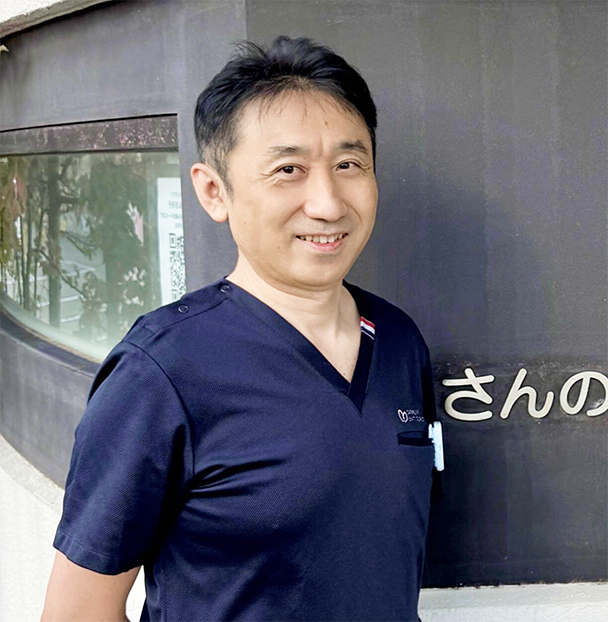 時間帯予約と順番受付の導入により1日200名を効率的に診察するクリニック院長の事例